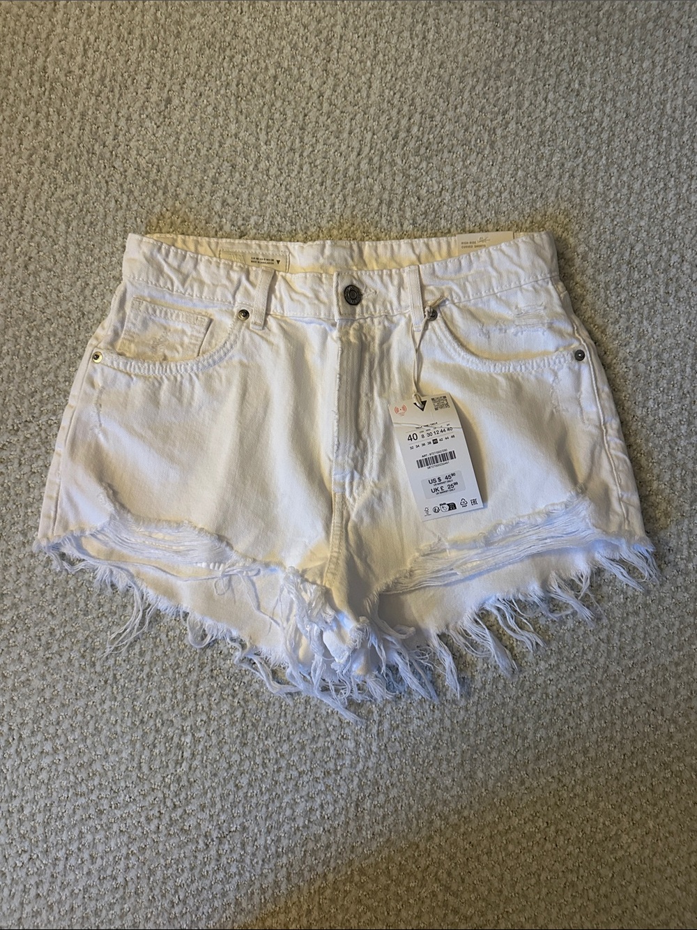 NWT Zara High Rise Curved White Denim Shorts